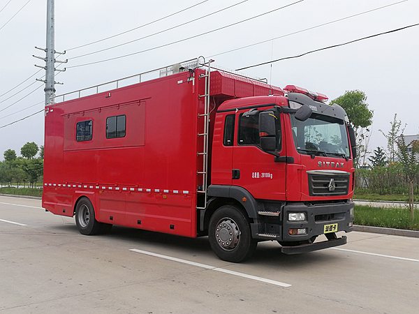 重汽燦德卡飲食保障車