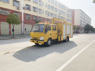 五十鈴帶吊1000方排水車(chē)（便攜）