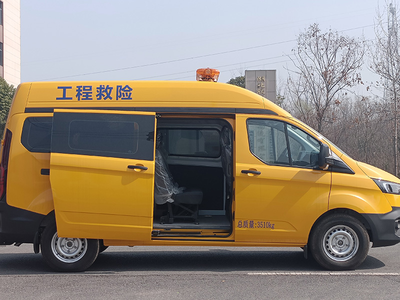 福特V362氣防救險(xiǎn)車