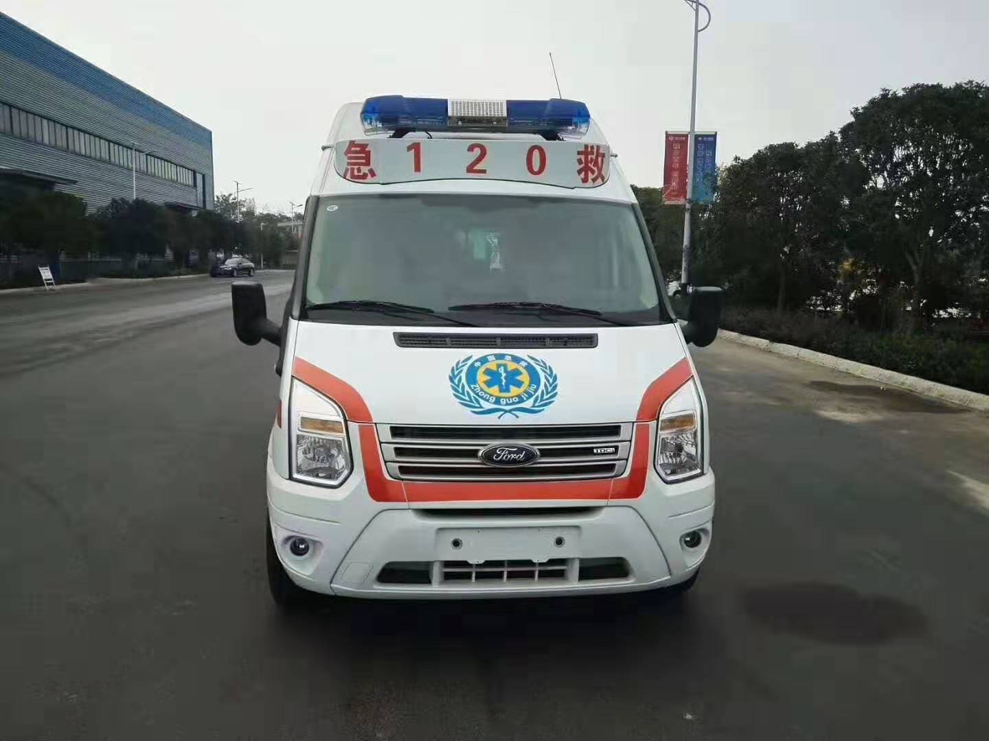 福特V348長(zhǎng)軸中頂監(jiān)護(hù)型救護(hù)車