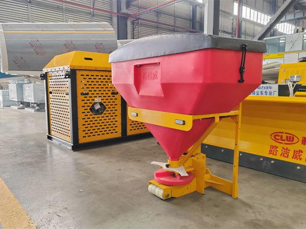 0.3立方壁掛式撒布機