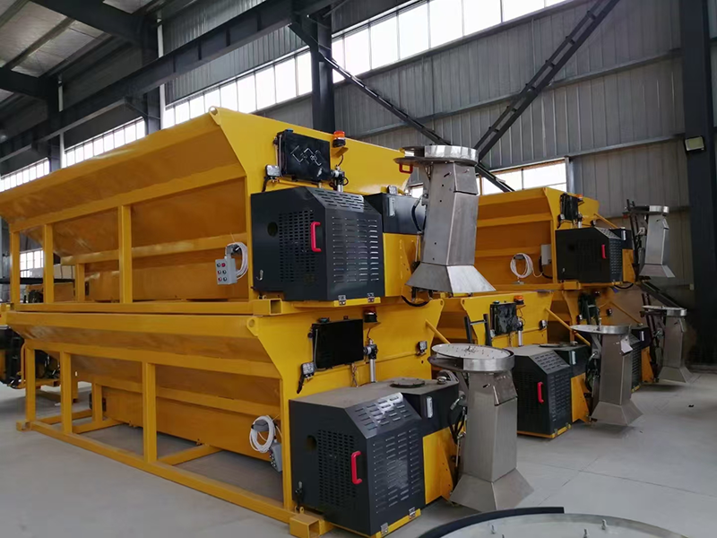 8立方融雪劑撒布機